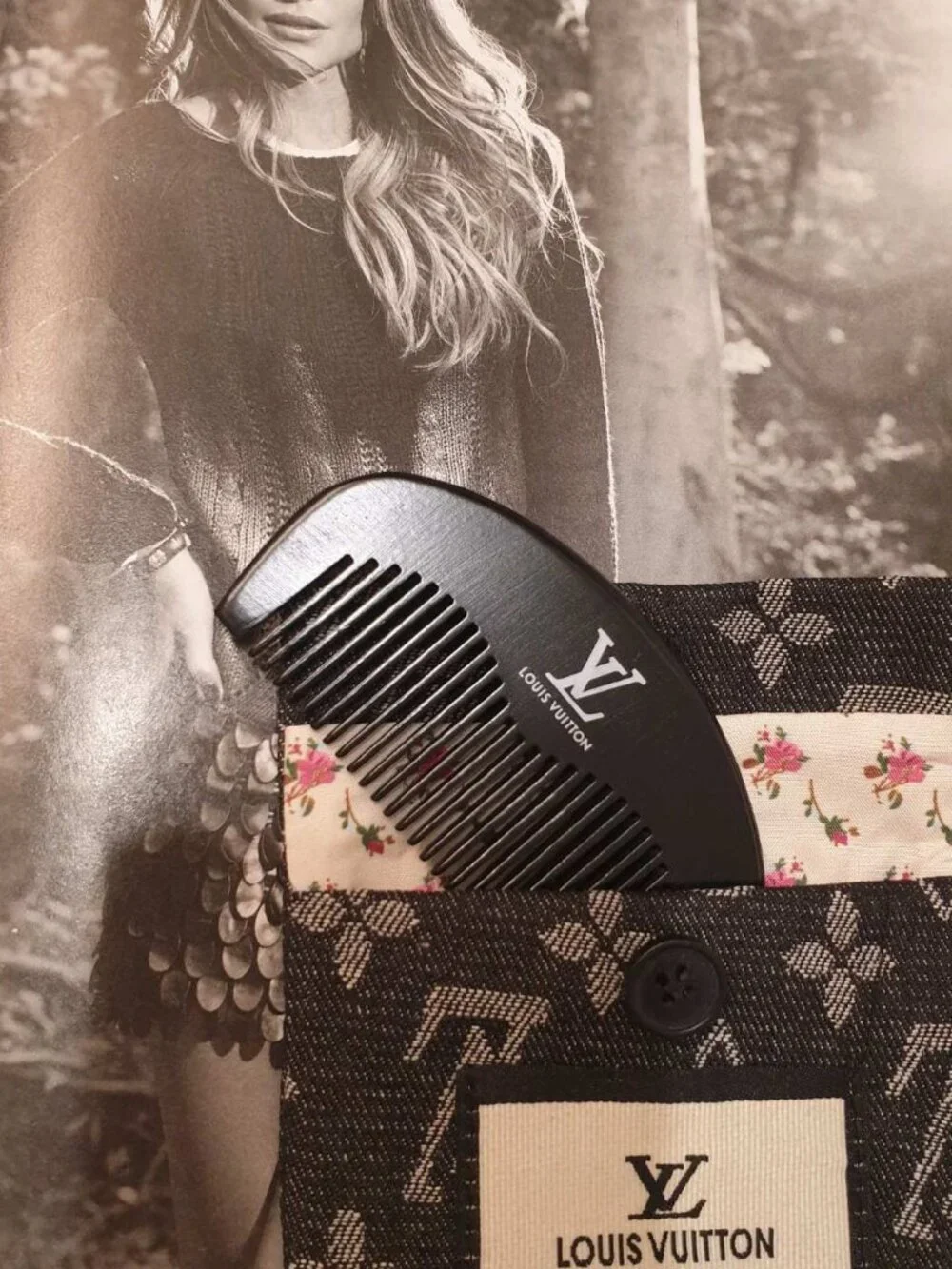 Louis Vuitton Beauty Black Hair Comb Fashion Women Travel Pouch Floral Glam Luxe
